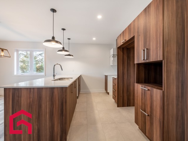 Appartement Saint-Lazare À Louer | 2912403