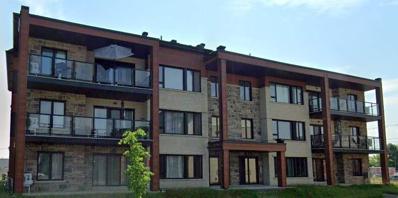 2 CH - 1 SDB - Laval - $2,100 /mo | 2912409