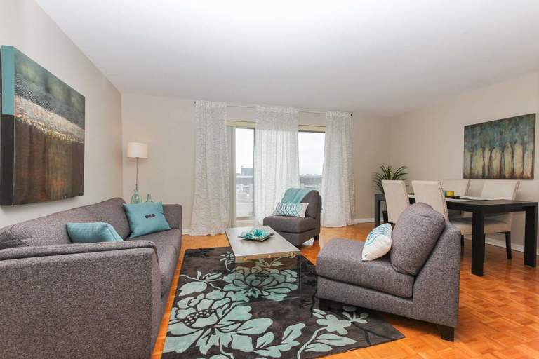 Les Tours Lakeshore | 30 Chemin du Bord-du-Lac, Pointe-Claire | 2916943