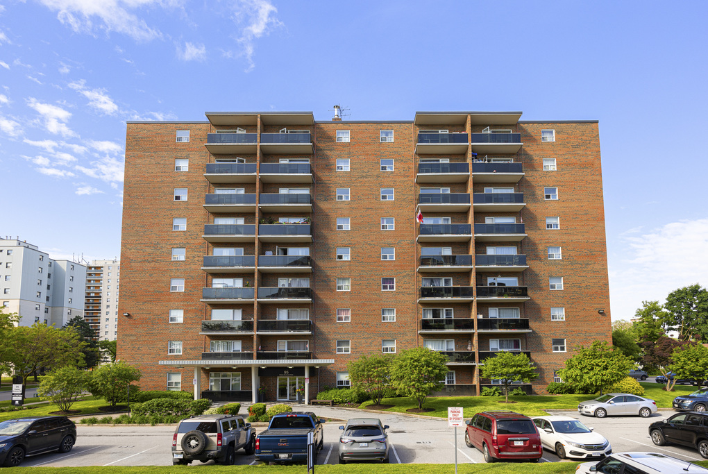 Draydon Manor | 2912498