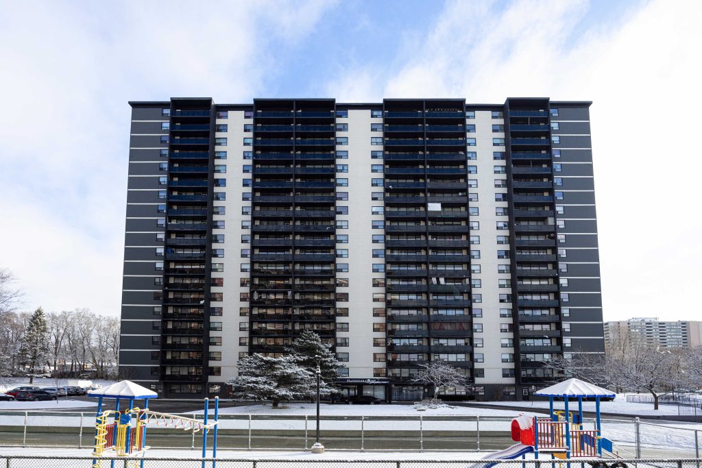 Maeford Court Apartments | 2912504