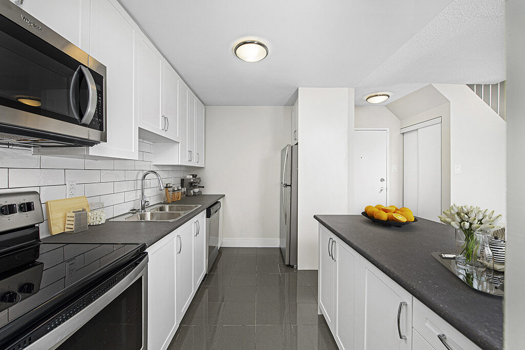 Westwood Abbey Apartments | 2912510