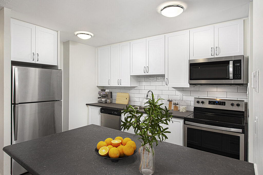 Westwood Abbey Apartments | 2912513