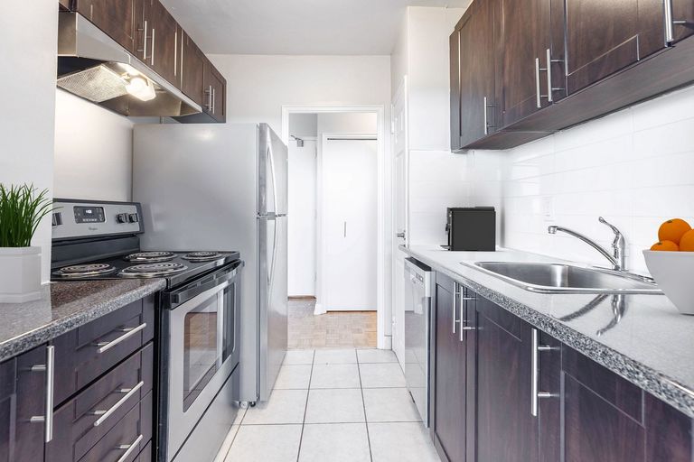 The Whitehall | 1265 Richmond Street North, London | 2912607
