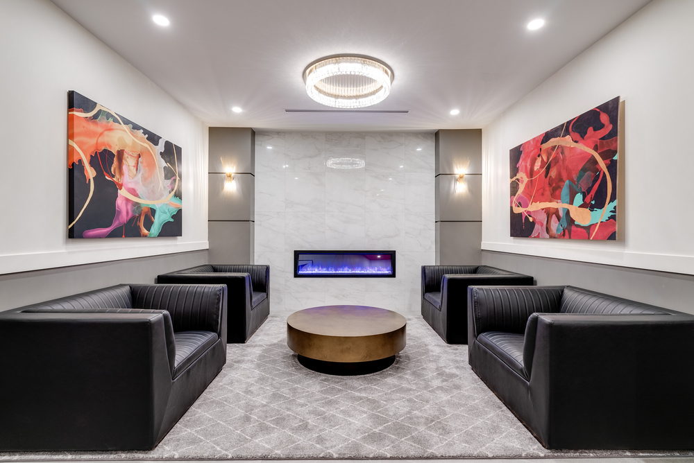 West Edmonton Village | 2912719