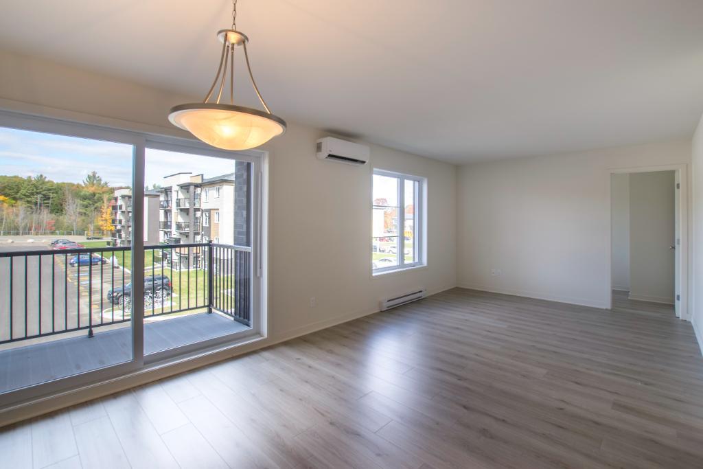 Logement 4 1/2 + espace bureau - 1er octobre 2025 | 2912872