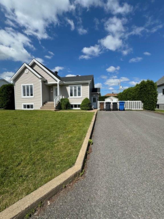 Haut de maison 4 1/2 à LOUER | 2912891