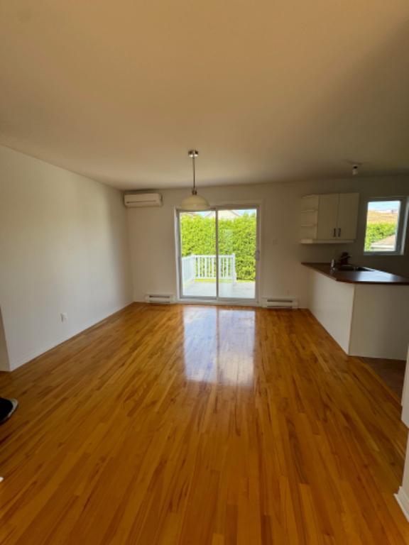 Haut de maison 4 1/2 à LOUER | 2912891