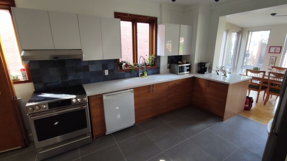 5 1/2 Meublé Dans Un Haut De Duplex | 2912905