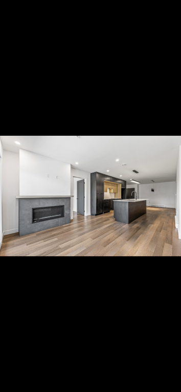 5 ½ De Luxe – Vue Sur L’eau, 1500 Pi², F | 2912911