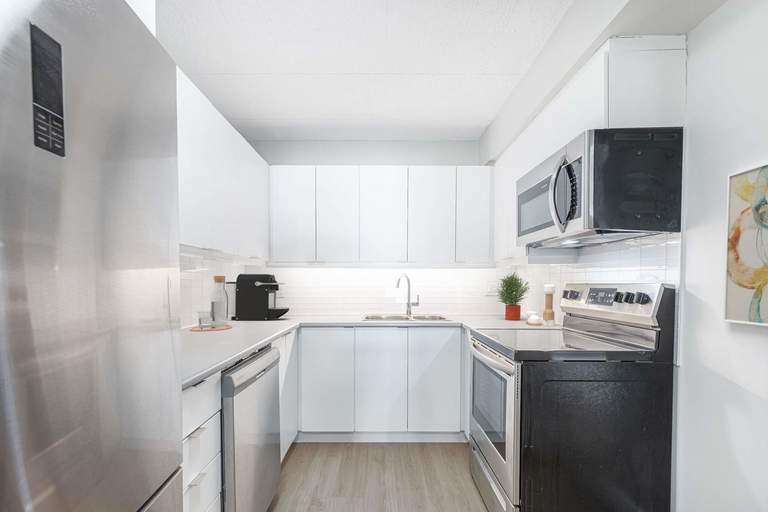 Carnegie | 450 Victoria Avenue, Windsor | 2913109