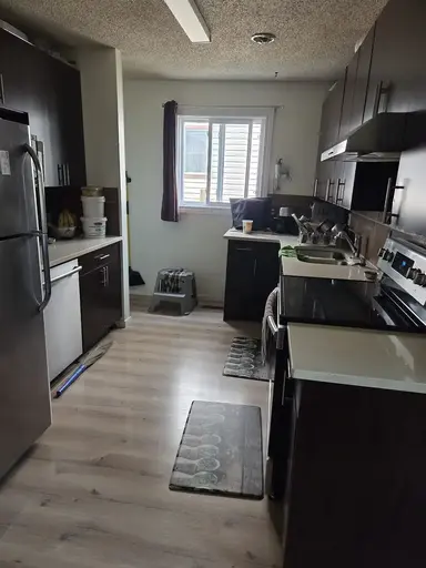 3bedroom house 1 min closeto nofrill,dollarama,temple complex,closeto bus stop, | 3507 56 Street Northeast, Calgary | 2913240