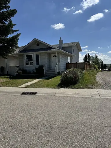 BASEMENT - Spacious & well lit 2-BR and 1 bath Home for Rent in Coventry Hills! | 92 Covington Rise Northeast, Calgary | 2913242