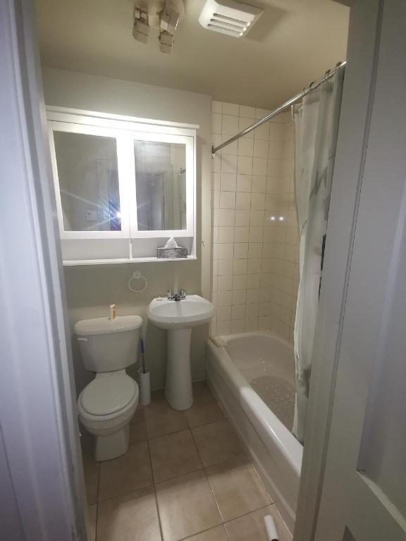 VERDUN Joli Logement NON-FUMEUR 4 1/2 + VÉRANDA | 2913258