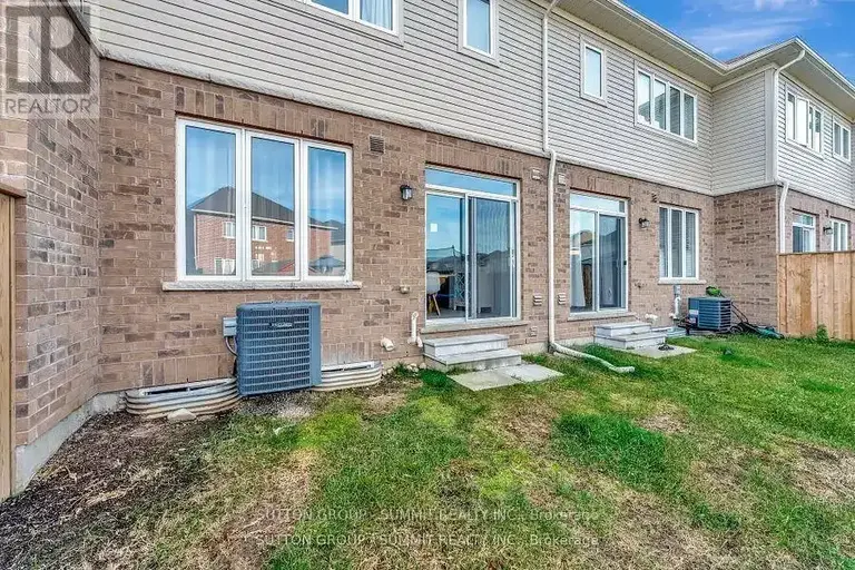 83 HARTLEY AVENUE | 83 HARTLEY AVENUE, Brant | 2913423