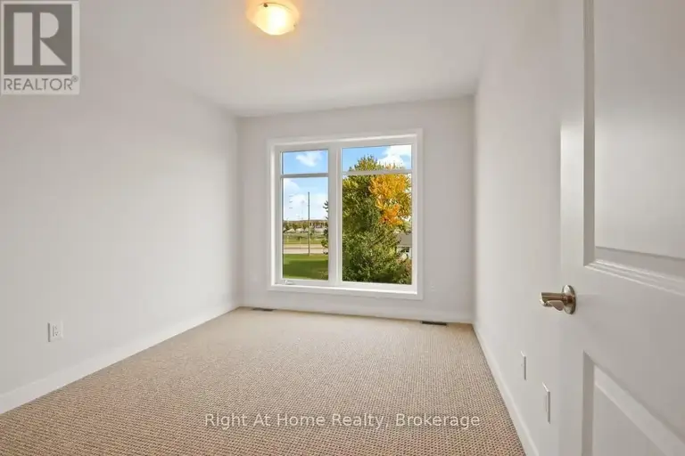 533 LOURMARIN PRIVATE STREET | 533 LOURMARIN PRIVATE STREET, Ottawa | 2913450