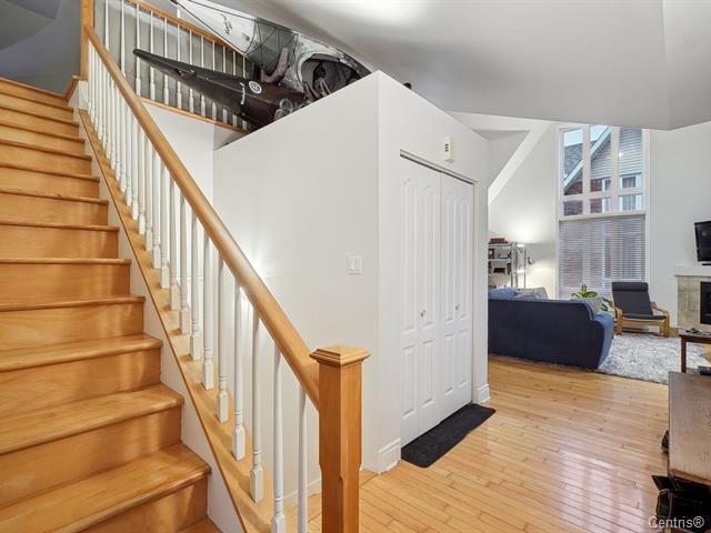 Condo spacieux sur 2 niveaux avec mezzanine – 3 chambres – Ville de Rosemère - à deux pas de la Gare! | 2913514