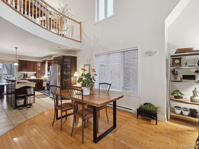 Condo spacieux sur 2 niveaux avec mezzanine – 3 chambres – Ville de Rosemère - à deux pas de la Gare! | 2913514