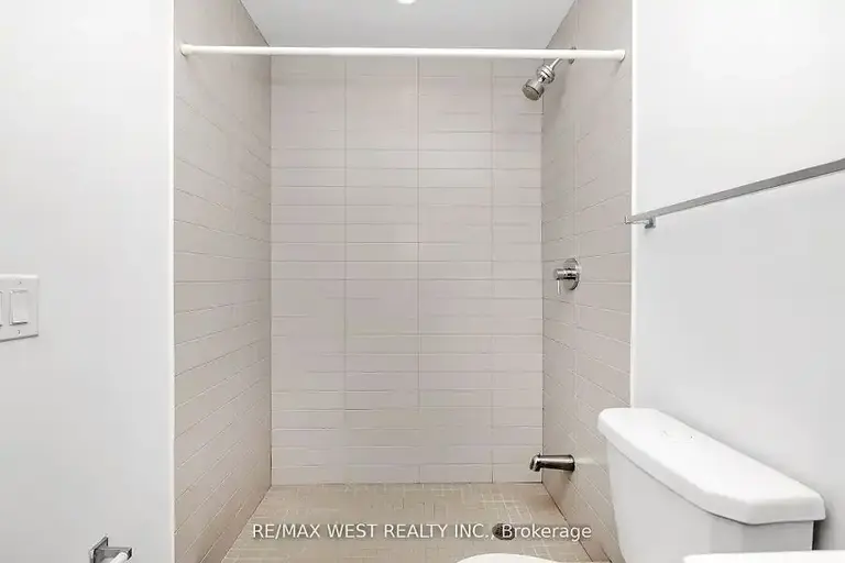 Stunning SE Views at The Lexington! Near Racetrack, Shops, Transit—Must See! | 840 Queens Plate Drive, Toronto | 2913905