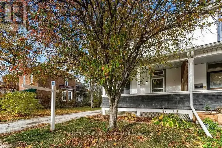 142 WATERLOO STREET | 142 WATERLOO STREET, Cambridge | 2915911