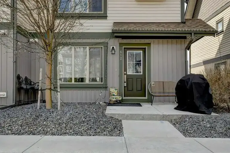 Spacious 2-Bedroom Stacked Townhouse — Great Location! | 612 - 121 Copperpond Common South East, Calgary | 2927118