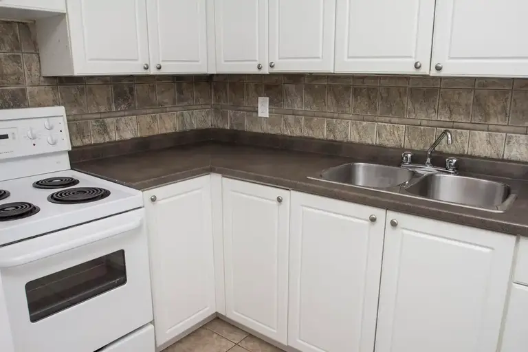 The Diplomat Apartments | 219 St. Andrews Street, Cambridge | 2916202