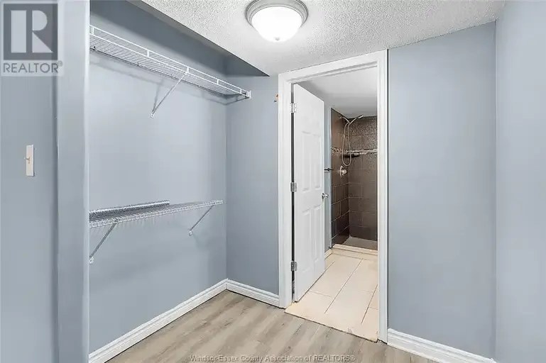 3000 SANDWICH Unit# 111 | 3000 SANDWICH Unit# 111, Windsor | 2916335