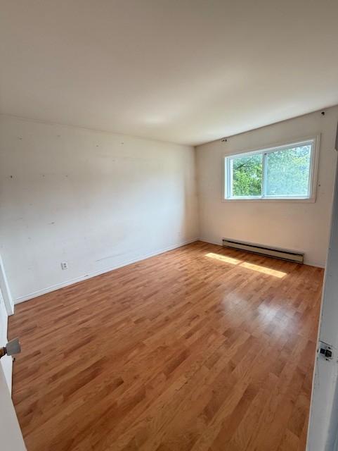 LAVALTRIE 4 1/2 CENTRE -VILLE A PIED DE TOUTES LES SERVICES LIBRE | 2916764