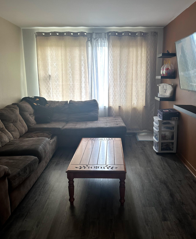 Beau Logement Rénové,5½ Haut-duplex | 2916871