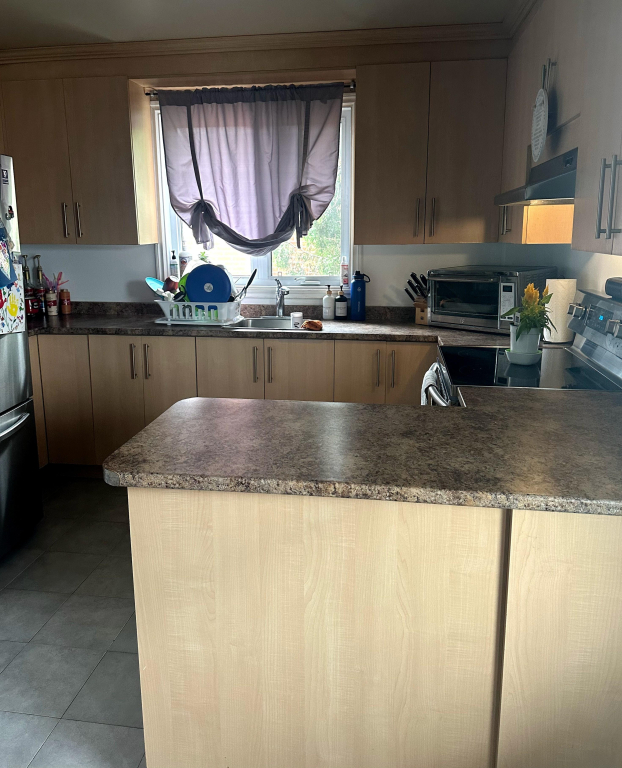 Beau Logement Rénové,5½ Haut-duplex | 2916871
