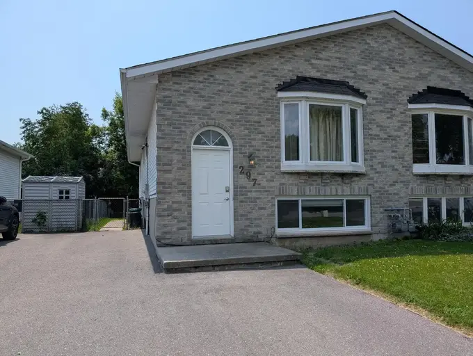2-297 Owens Crescent | 297 Owens Crescent 2, Kingston | 2917068