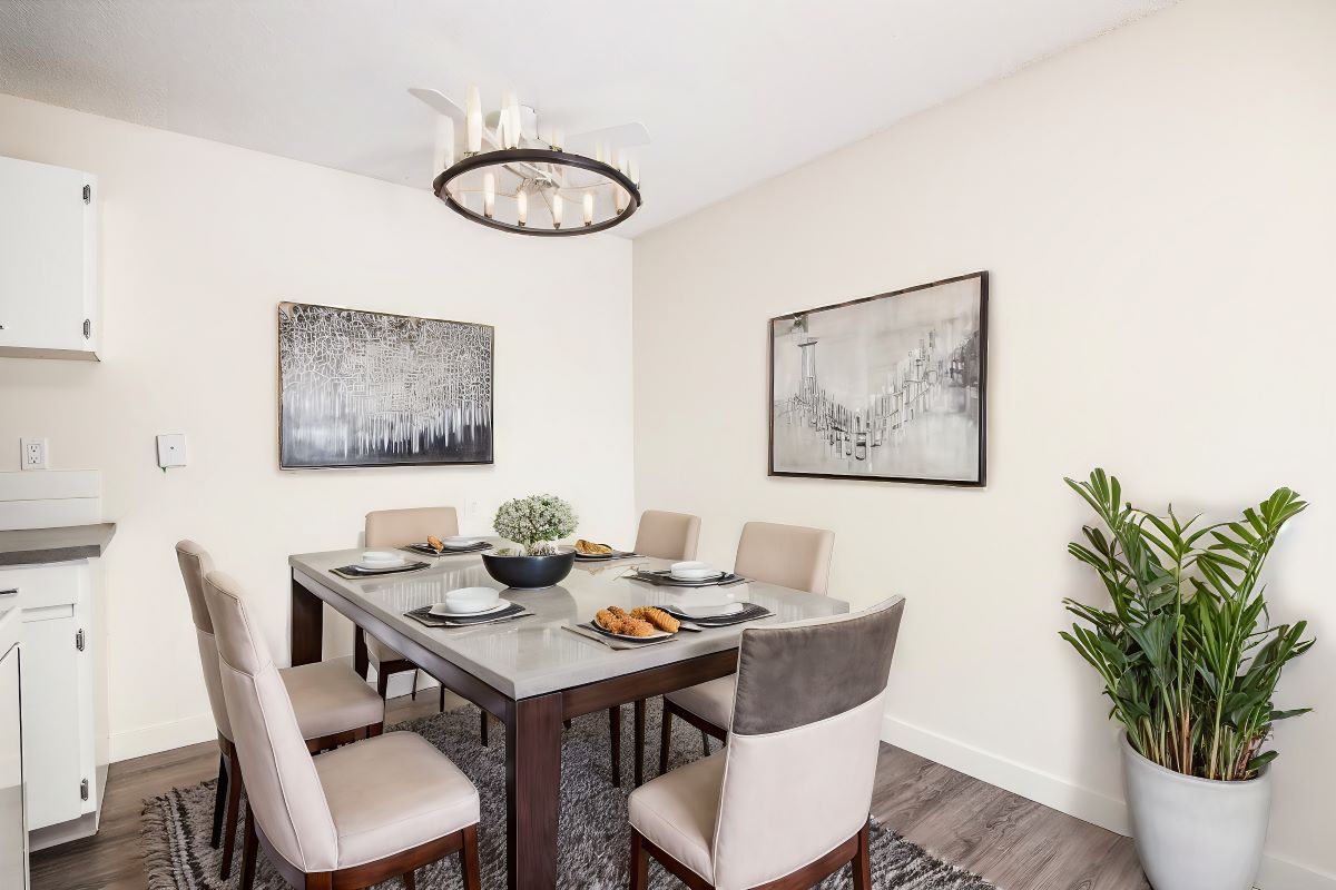 McMurray Manor | 2917174