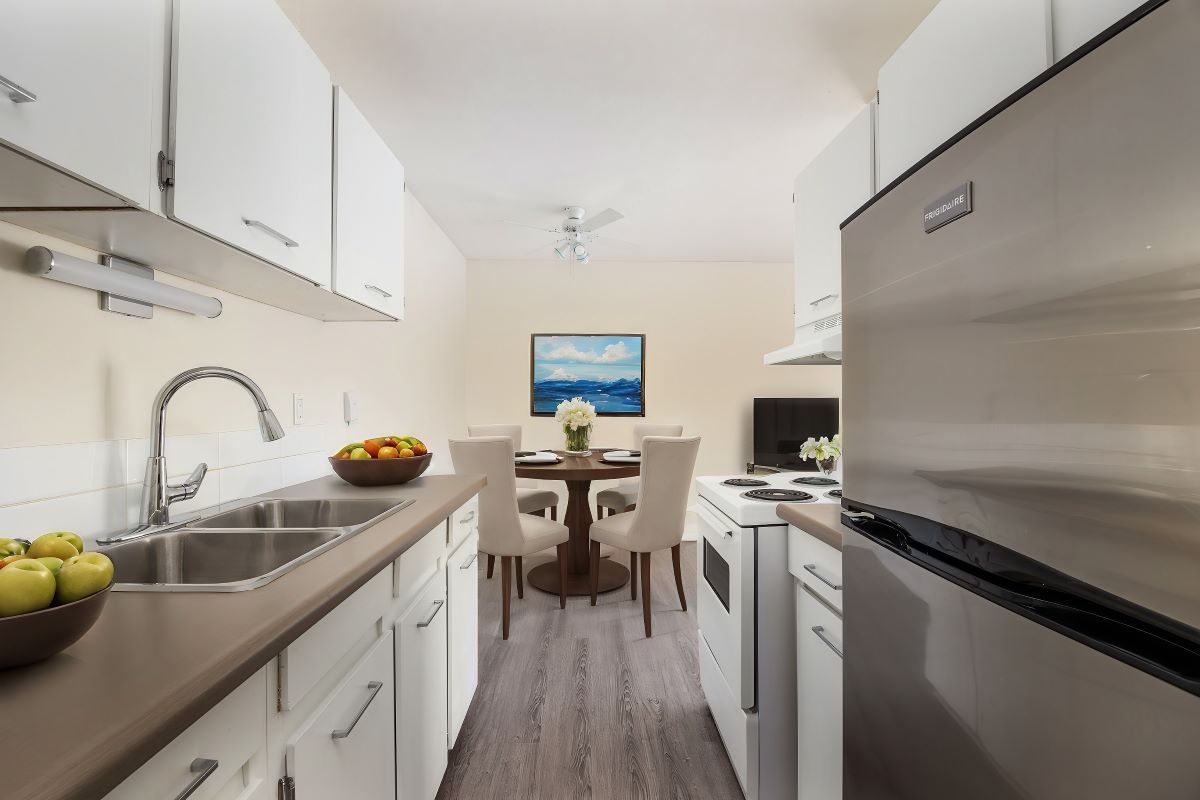 McMurray Manor | 2917174