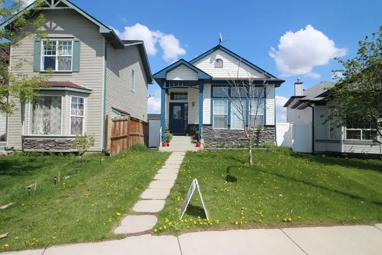 32 Tarington Manor NE | 32 Tarington Manor Northeast, Calgary | 2917238