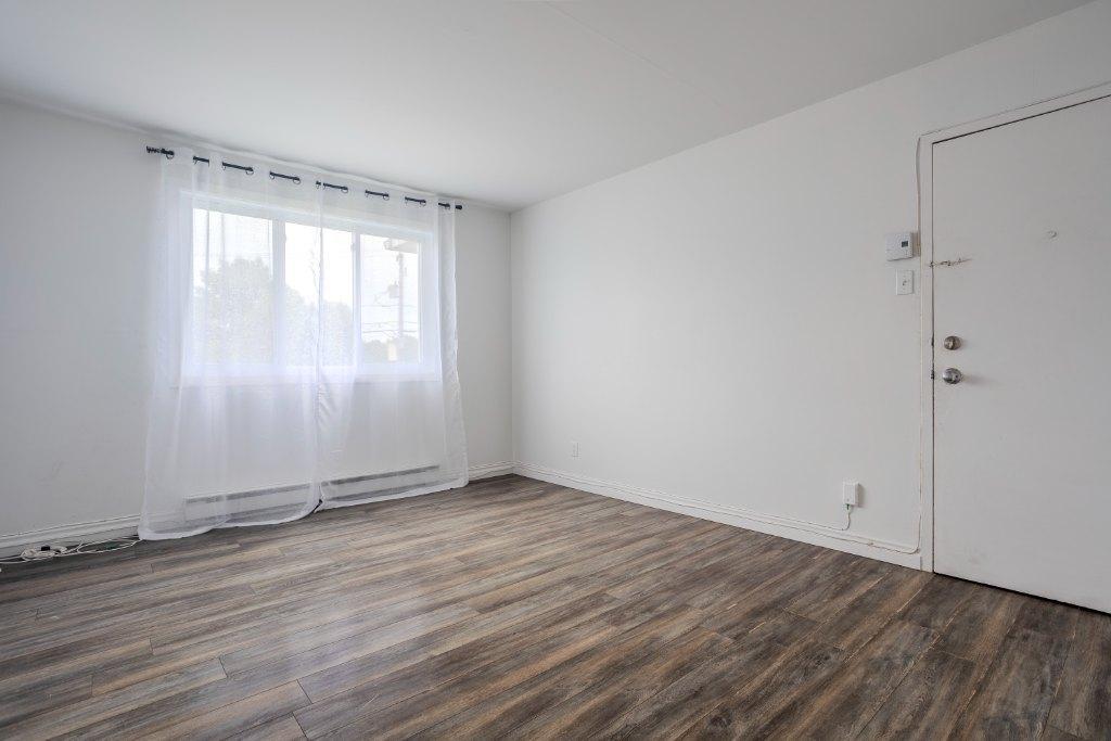 Grand 5 1/2 disponible maintenant ! | 2919736