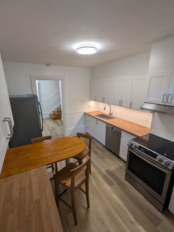 Apartement 6 1/2 - Metro Lionel-Groulx | 2917408