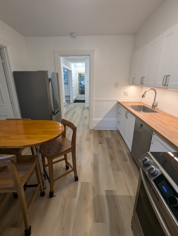 Apartement 6 1/2 - Metro Lionel-Groulx | 2917408