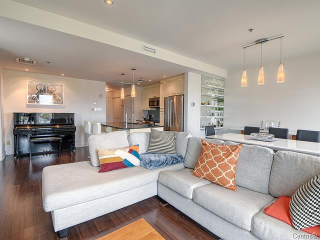 Superbe Condo Meublé Vue Sur Vieux-port | 2917410