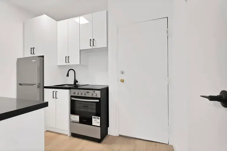 5-7 Thorburn Avenue | 7 Thorburn Avenue, Toronto | 2917591