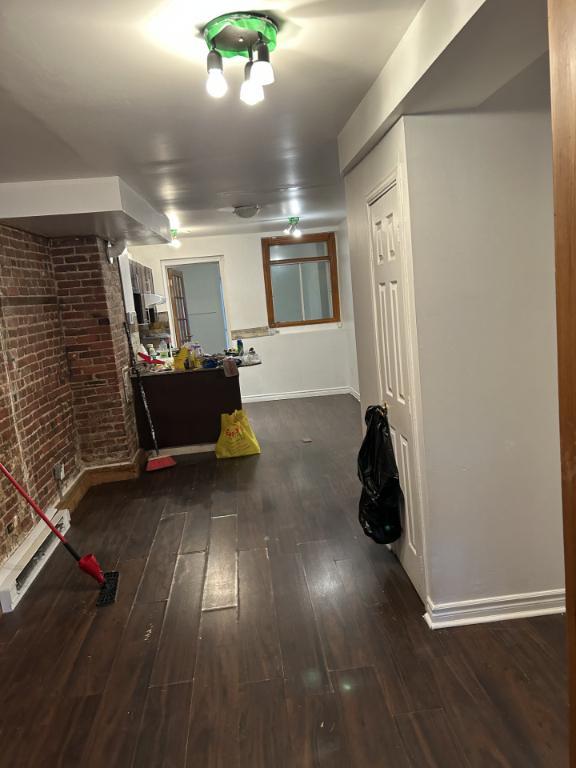 Plateau Mont Royal, Avenue Laval angle Roy 5/2 620 pieds carrés. Rénové, cour 1850 $/mois | 2917747