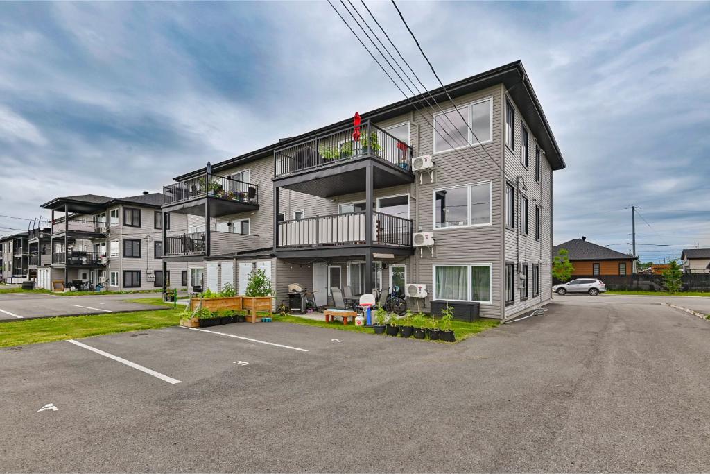 Magnifique condo/appartement 5 1/2 neuf à Mirabel (St-Augustin) | 2917768