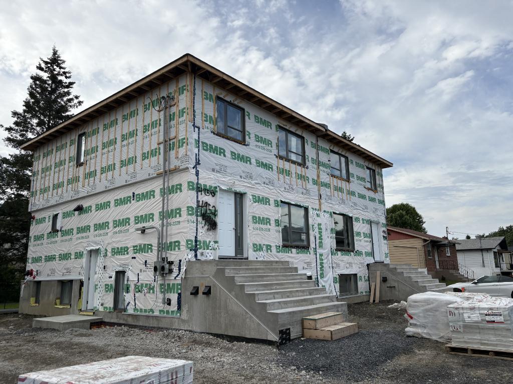 À louer – 5 ½ neuf, lumineux et spacieux à St-Hubert – 2400 $/mois | 2917777
