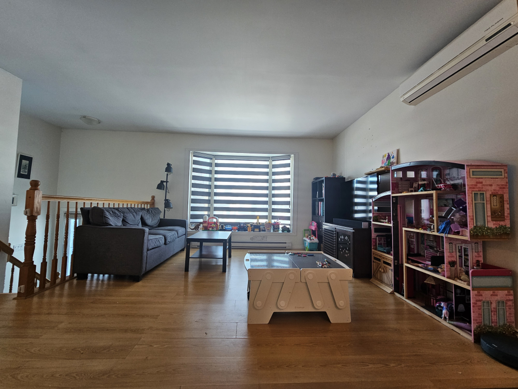 Maison 5 Chambres Avec Garage !! | 2917792
