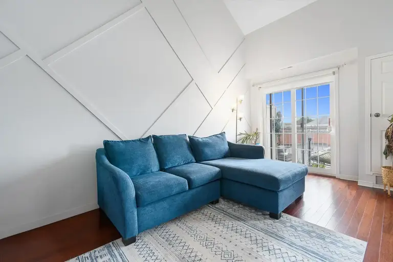 130 Rochester Street | 130 Rochester Street, Ottawa | 2920510