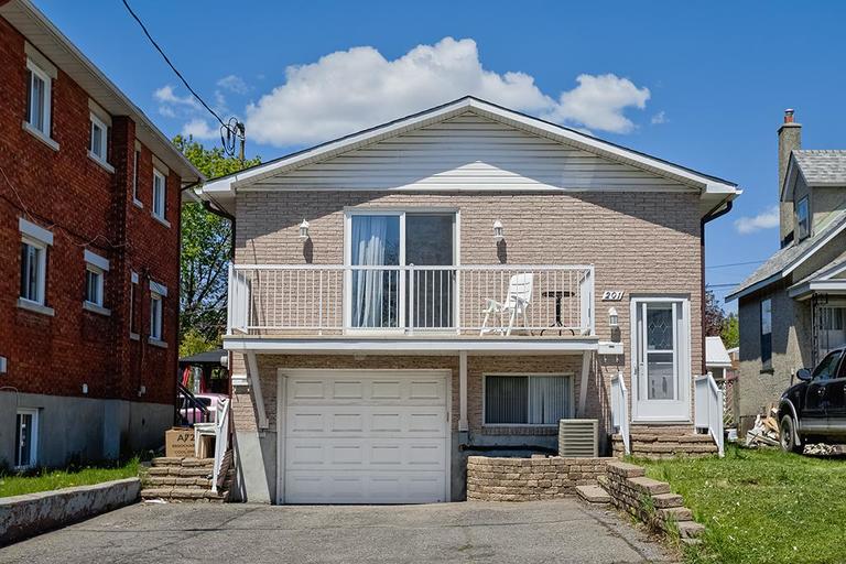 201-B Gladu | 201 Gladu, Ottawa | 2917942
