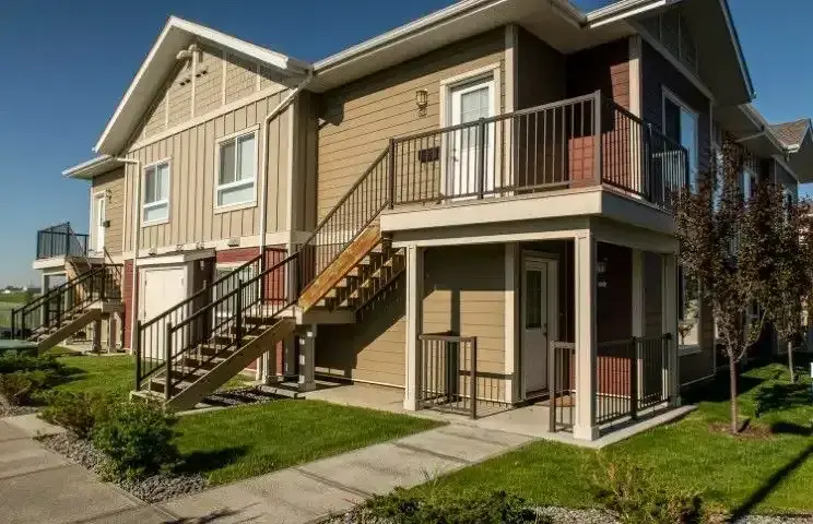 201 221C Lake Street | 201 221C Lake Street, Red Deer County | 2927224