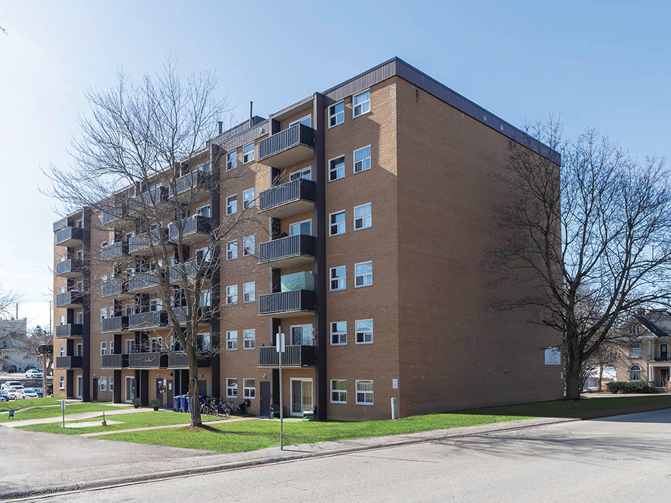 Hanover Tower Apartments | 2919905