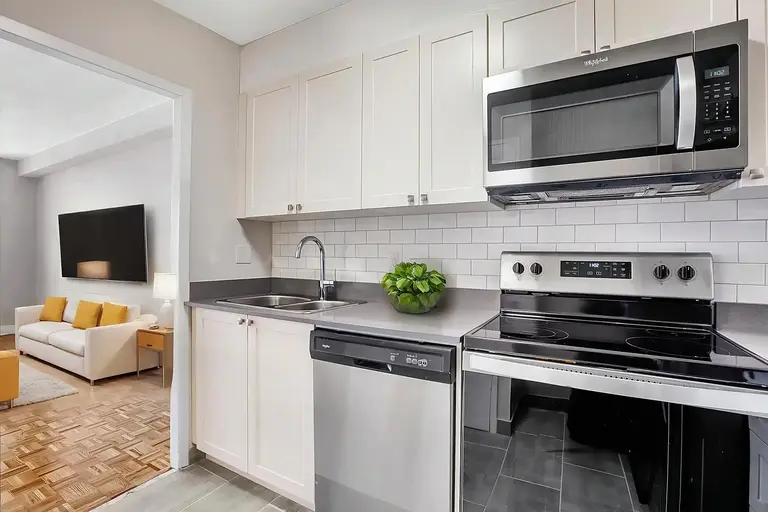 Phoenix Apartments | 1316 Carling Avenue, Ottawa | 3054034