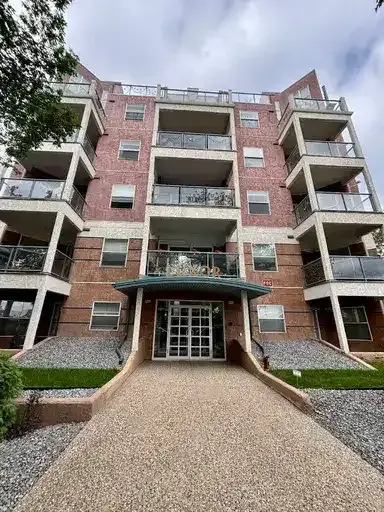 Spacious 2 Bedroom Condo | 10346 117 Street Northwest, Edmonton | 2920190