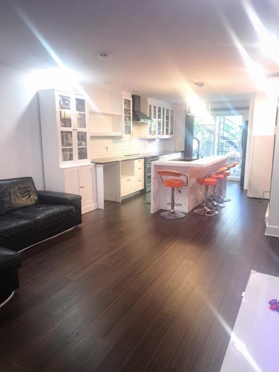 4 1/2 Plateau Mont-Royal (Montréal) rénové/meublé | 2920245